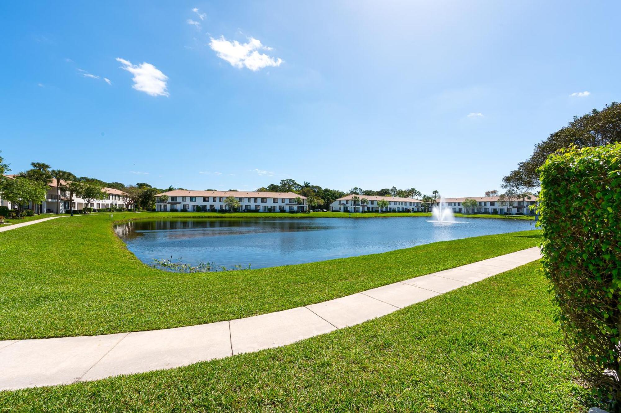 Newly Renovated Townhome With King Bed Delray Beach Eksteriør bilde